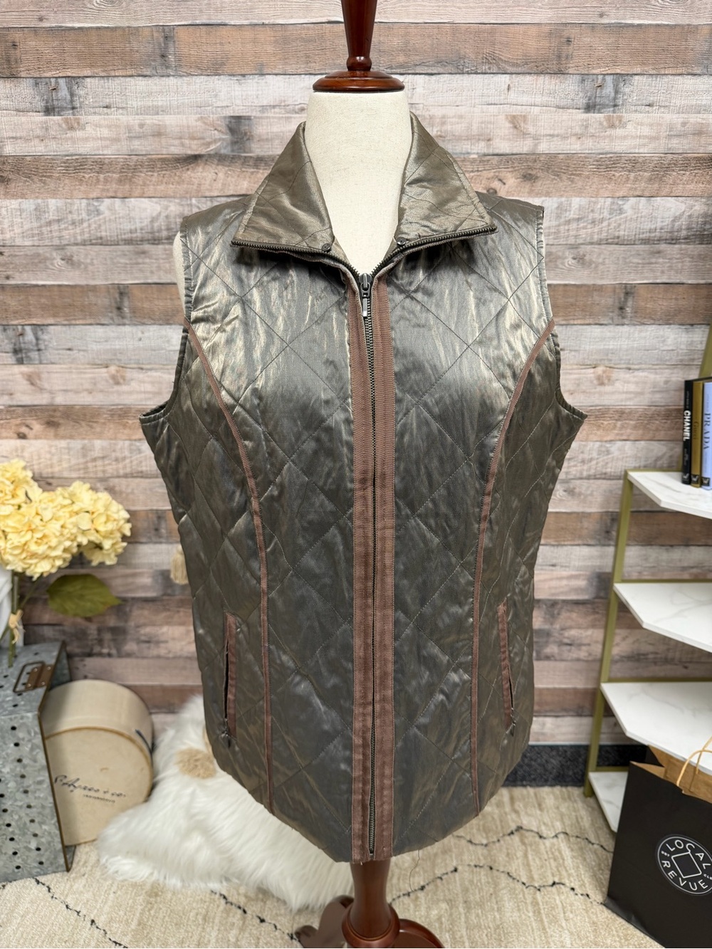 Chico’s bronze quilted vest large